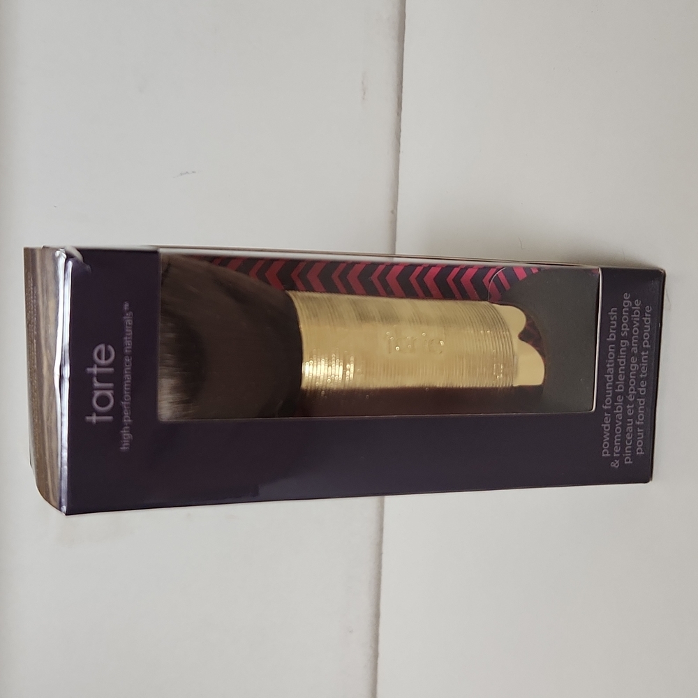 Tarte Powder Foundation Brush & Removable Blending Sponge